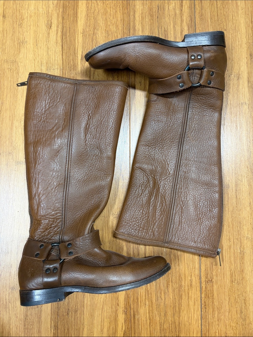 Frye Classic Tall Leather Riding Style Boots in Brown Size 6